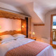 s�sz�ll�s: La Foret d'Or